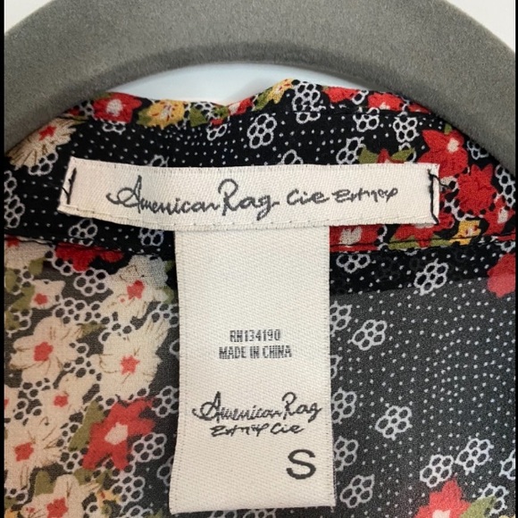 American Rag summer blouse - Picture 3 of 3